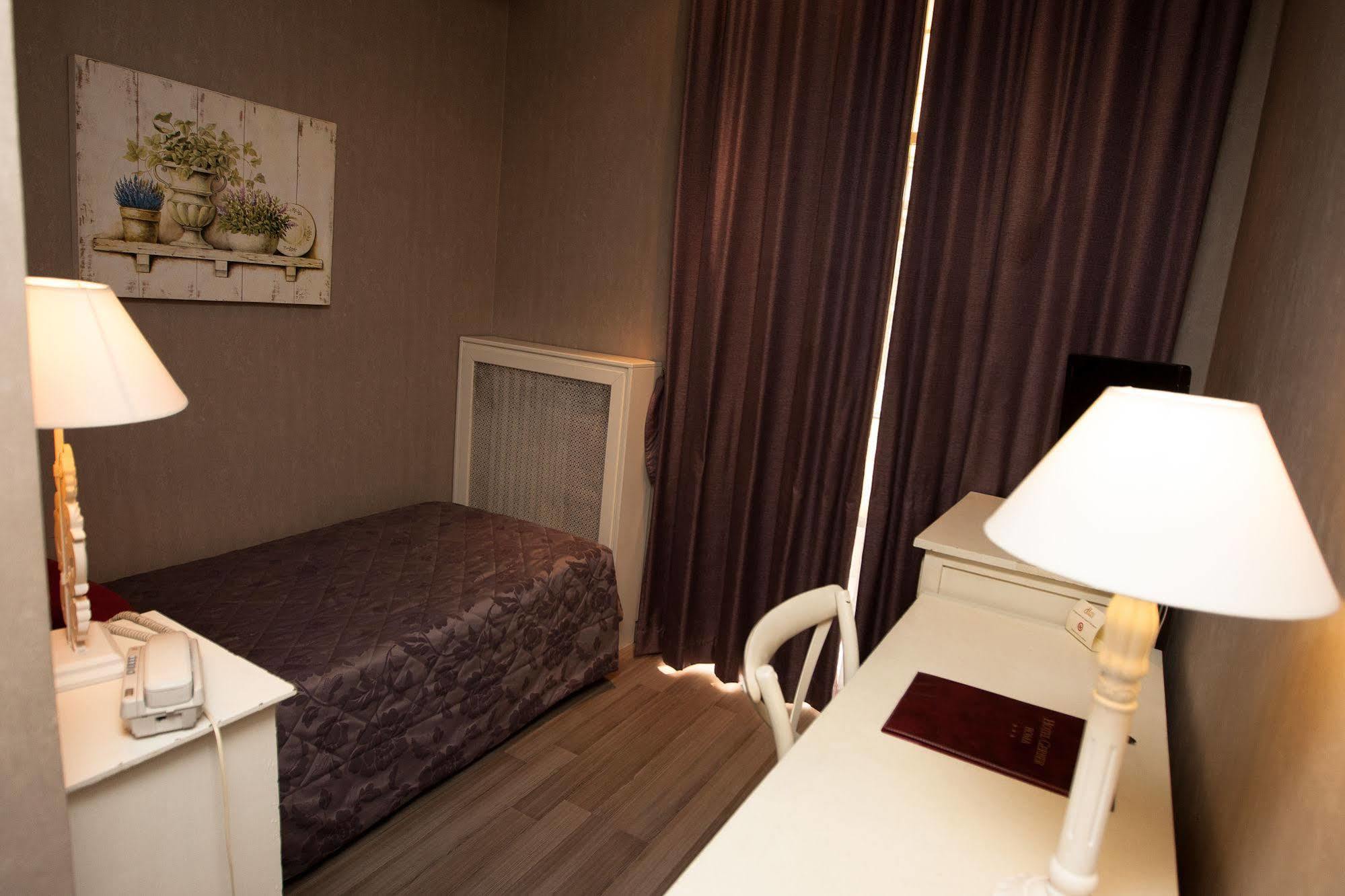 Hotel Gerber Róma Kültér fotó