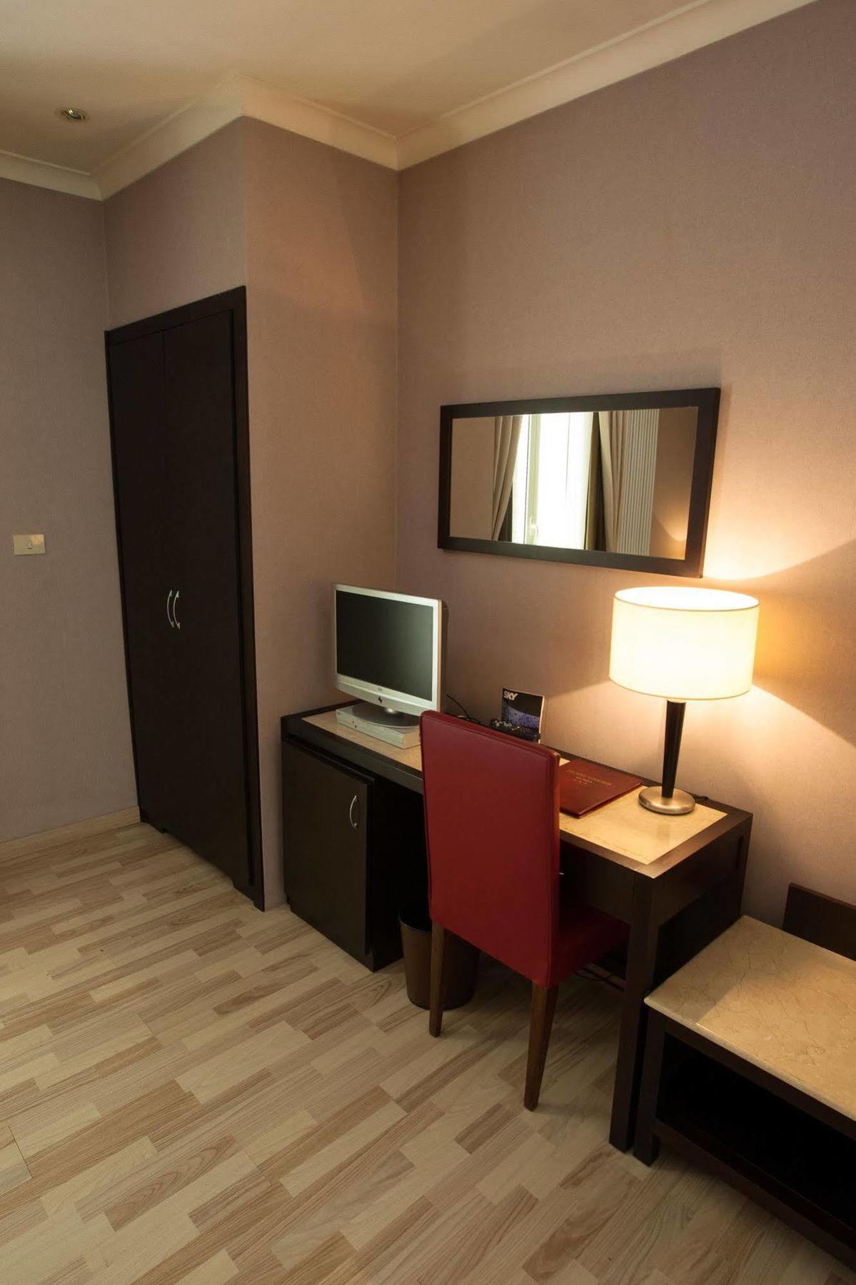 Hotel Gerber Róma Kültér fotó