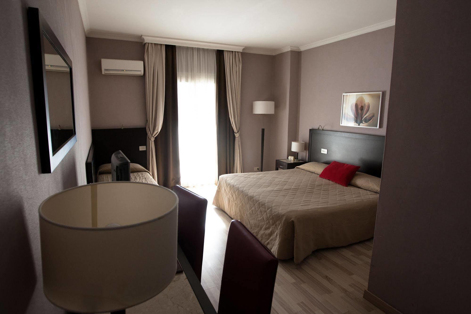 Hotel Gerber Róma Kültér fotó